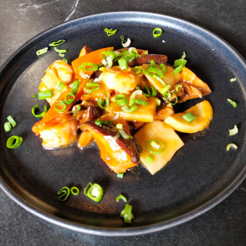 Gambas con bambú y setas