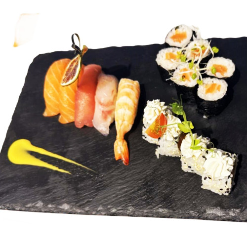 Sushi mixto